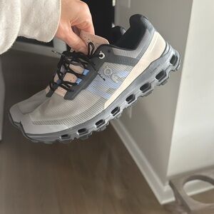 On cloud cloud vista